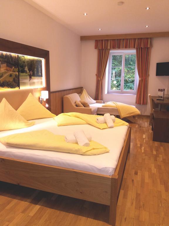 Gut Drasing Hotel Krumpendorf Exterior photo