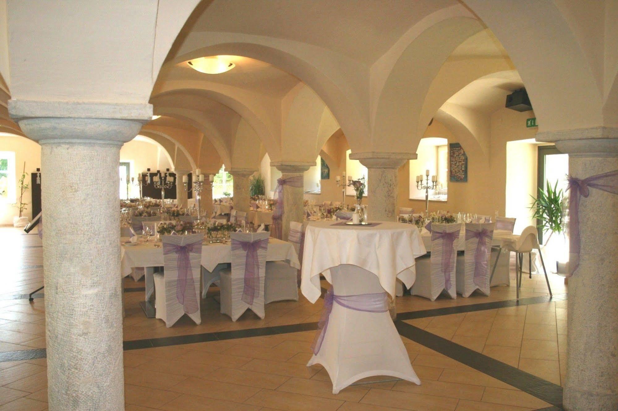 Gut Drasing Hotel Krumpendorf Exterior photo